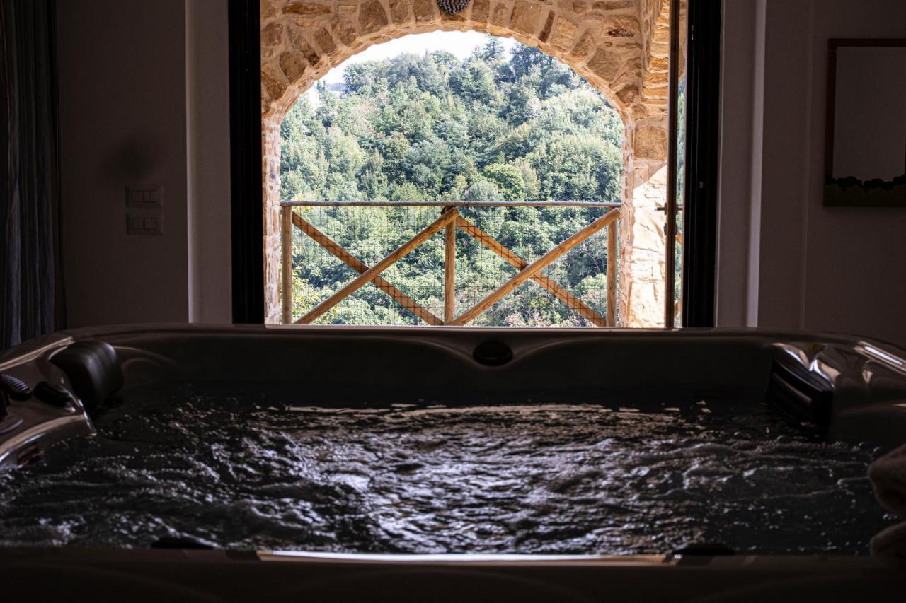 Villa Ermelinda - Piscina Privata E Jacuzzi Кастельраймондо Экстерьер фото